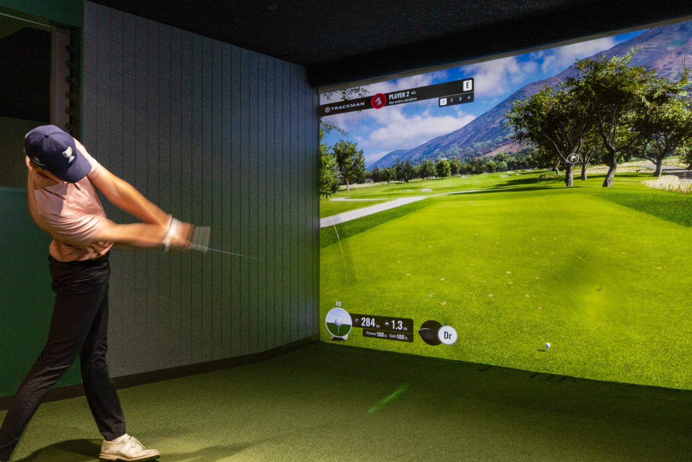 18 TrackMan Simulators